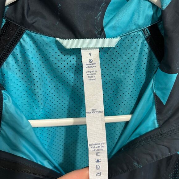 Lululemon Athletica Women's Pack-It Hooded Packable Vest Blue Black Size 4 - Picture 6 of 10